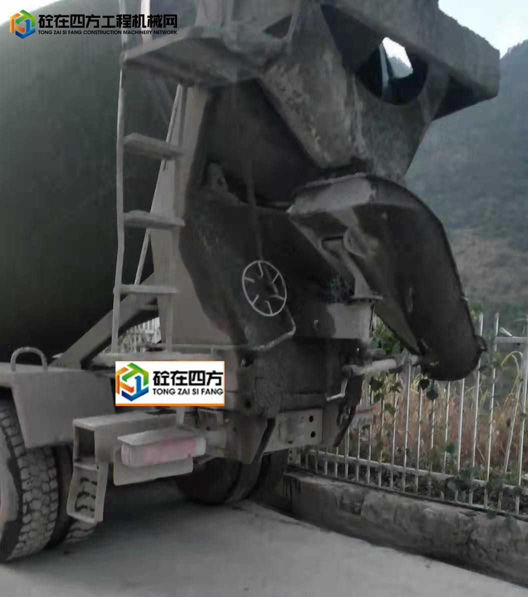 https://images.tongzsf.com/tong/truck_machine/20211206/161ad8a7f809ca.jpg