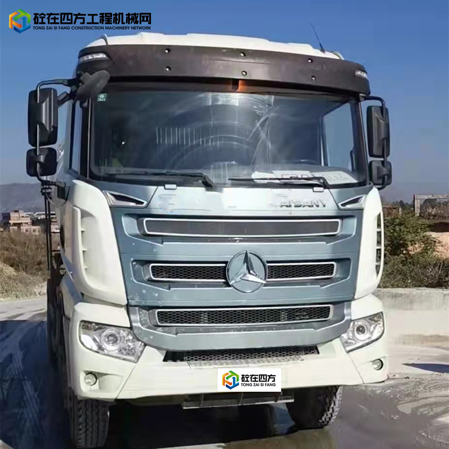 https://images.tongzsf.com/tong/truck_machine/20211206/161add5b61910a.jpg