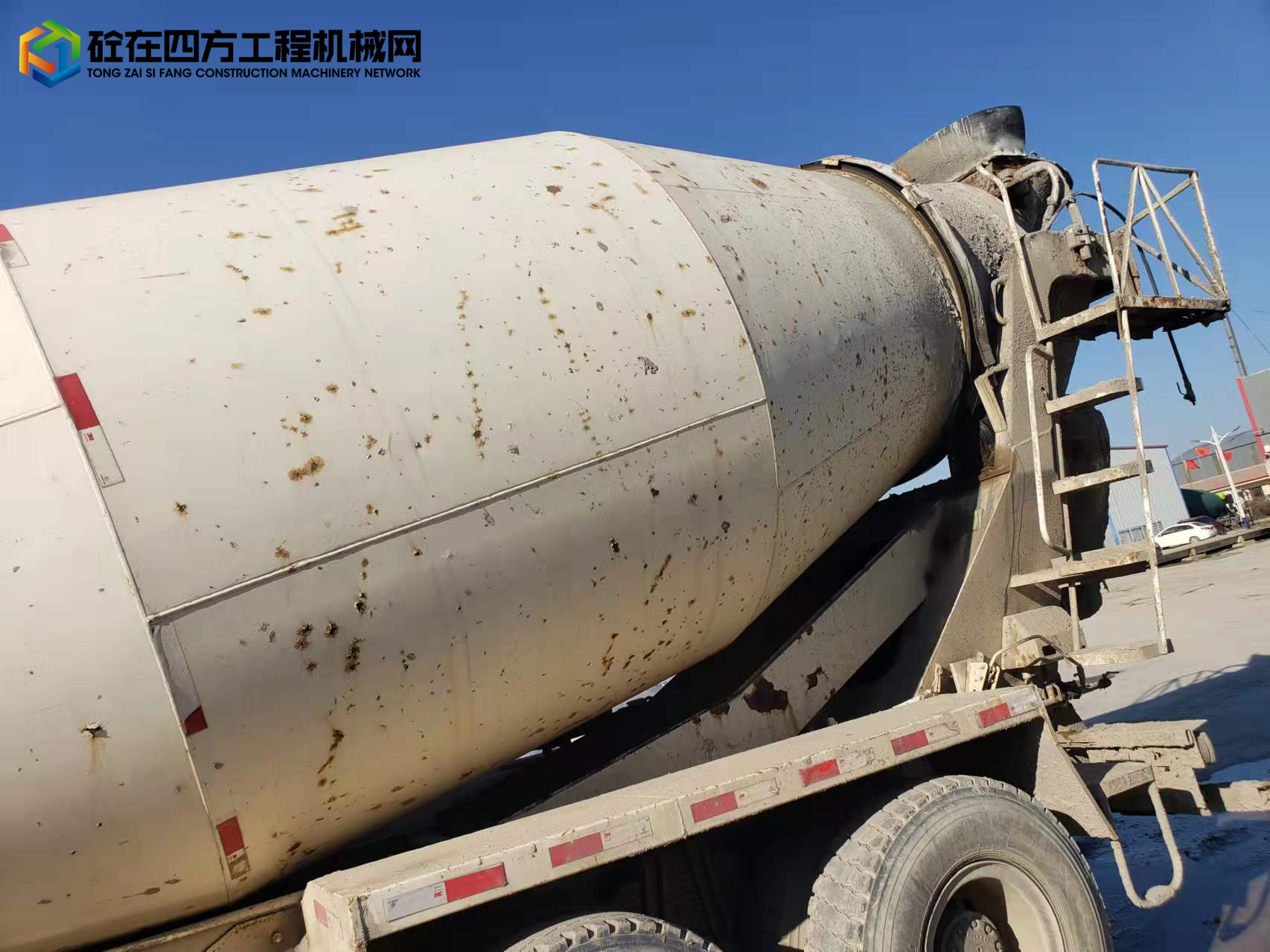 https://images.tongzsf.com/tong/truck_machine/20211206/161ade4a1a7a44.jpg