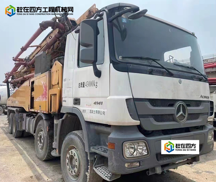 https://images.tongzsf.com/tong/truck_machine/20211206/161adf0bfb19c8.jpg