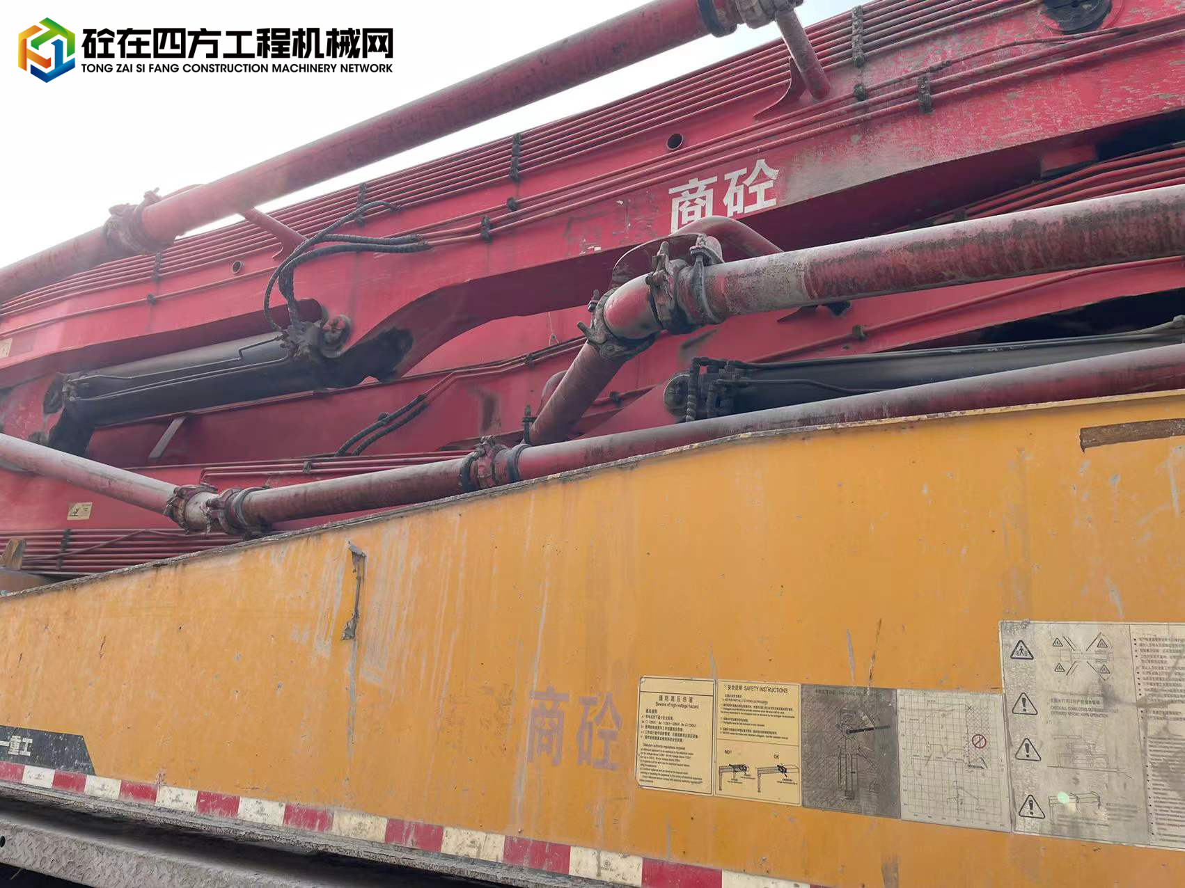 https://images.tongzsf.com/tong/truck_machine/20211207/161af25597bdb6.jpg
