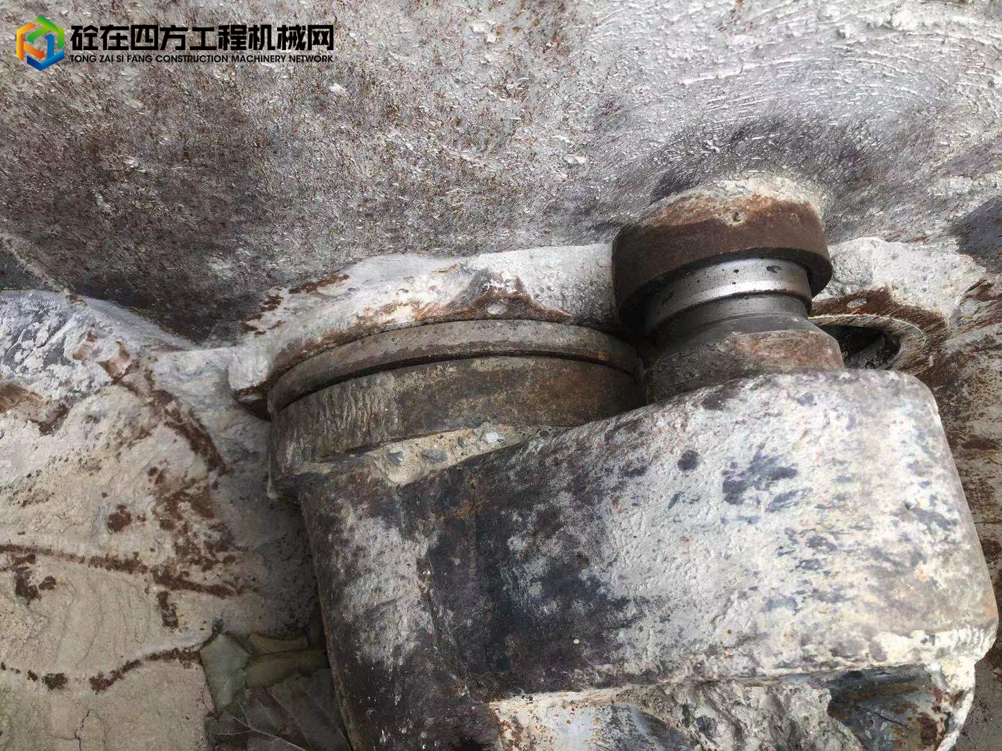 https://images.tongzsf.com/tong/truck_machine/20211210/161b2c2ceccd94.jpg