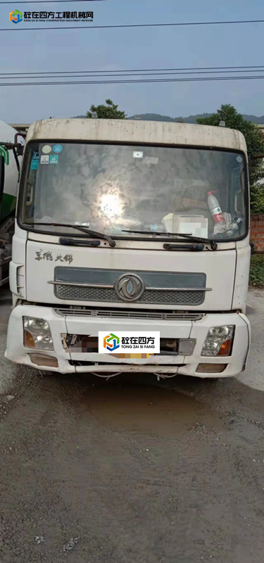 https://images.tongzsf.com/tong/truck_machine/20211210/161b2c55021fcd.jpg