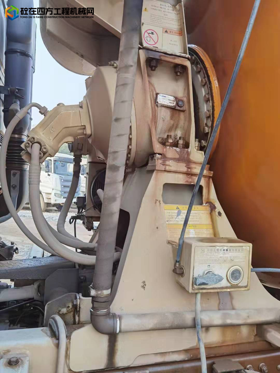 https://images.tongzsf.com/tong/truck_machine/20211210/161b31957d8d4e.jpg