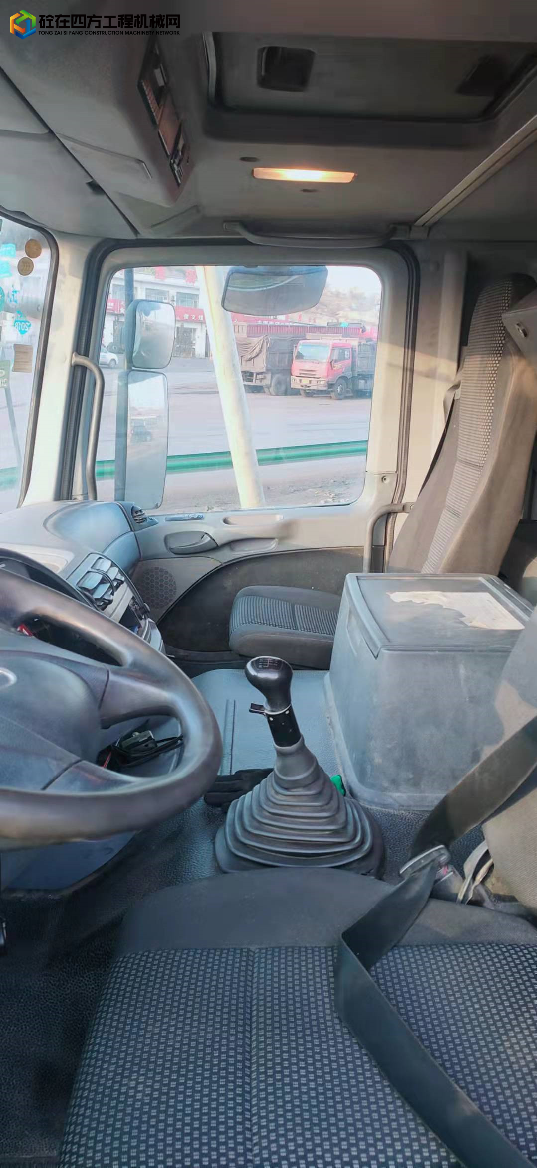 https://images.tongzsf.com/tong/truck_machine/20211210/161b31a7d1eea1.jpg