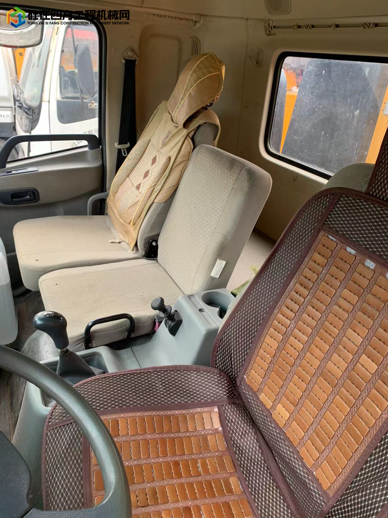 https://images.tongzsf.com/tong/truck_machine/20211211/161b44d39a8729.jpg
