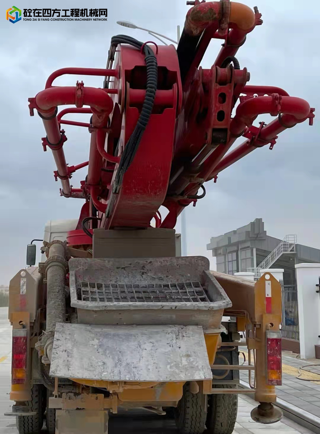 https://images.tongzsf.com/tong/truck_machine/20211211/161b475cdee0aa.jpg