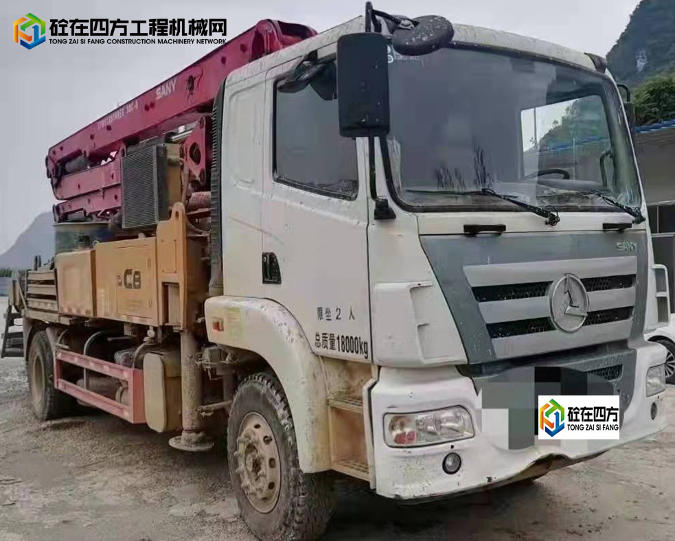 https://images.tongzsf.com/tong/truck_machine/20211214/161b83974a7e88.jpg