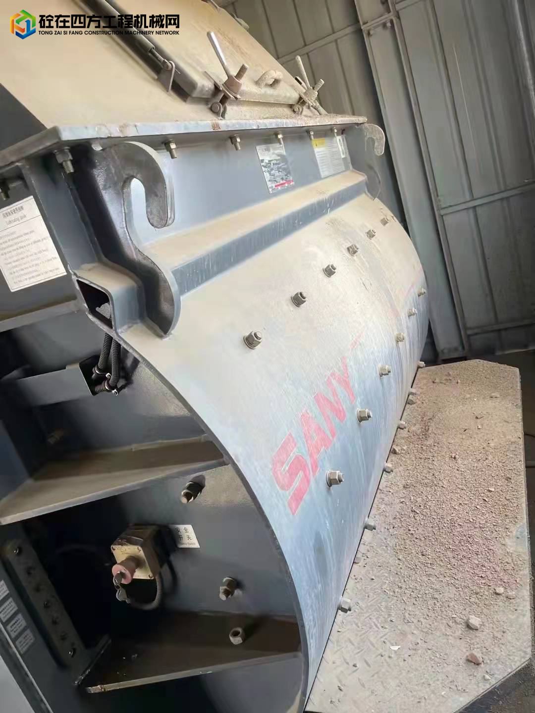 https://images.tongzsf.com/tong/truck_machine/20211217/161bbeb0a258ab.jpg