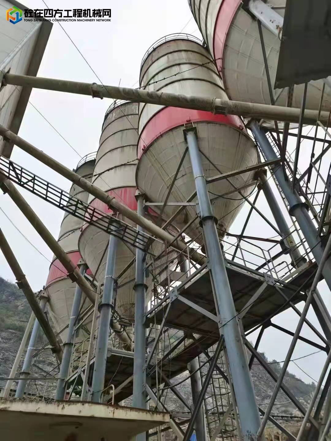 https://images.tongzsf.com/tong/truck_machine/20211217/161bbf2ba14489.jpg