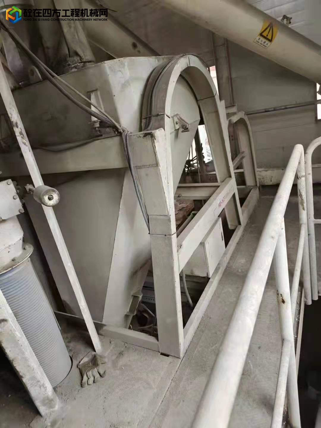 https://images.tongzsf.com/tong/truck_machine/20211217/161bbf2cb12670.jpg