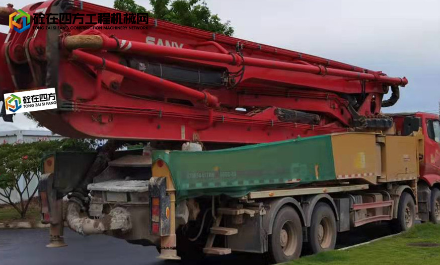 https://images.tongzsf.com/tong/truck_machine/20211217/161bbf9ddaa957.jpg