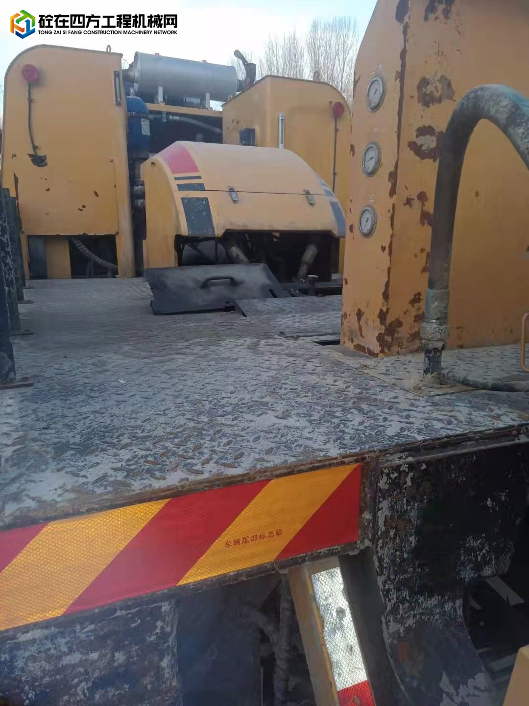 https://images.tongzsf.com/tong/truck_machine/20211217/161bc55aae7da1.jpg