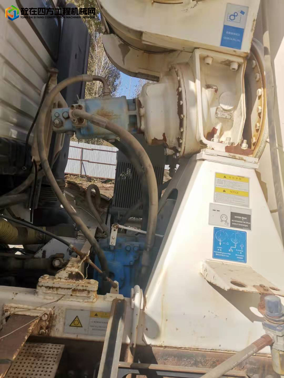 https://images.tongzsf.com/tong/truck_machine/20211222/161c2d25dd5d5e.jpg