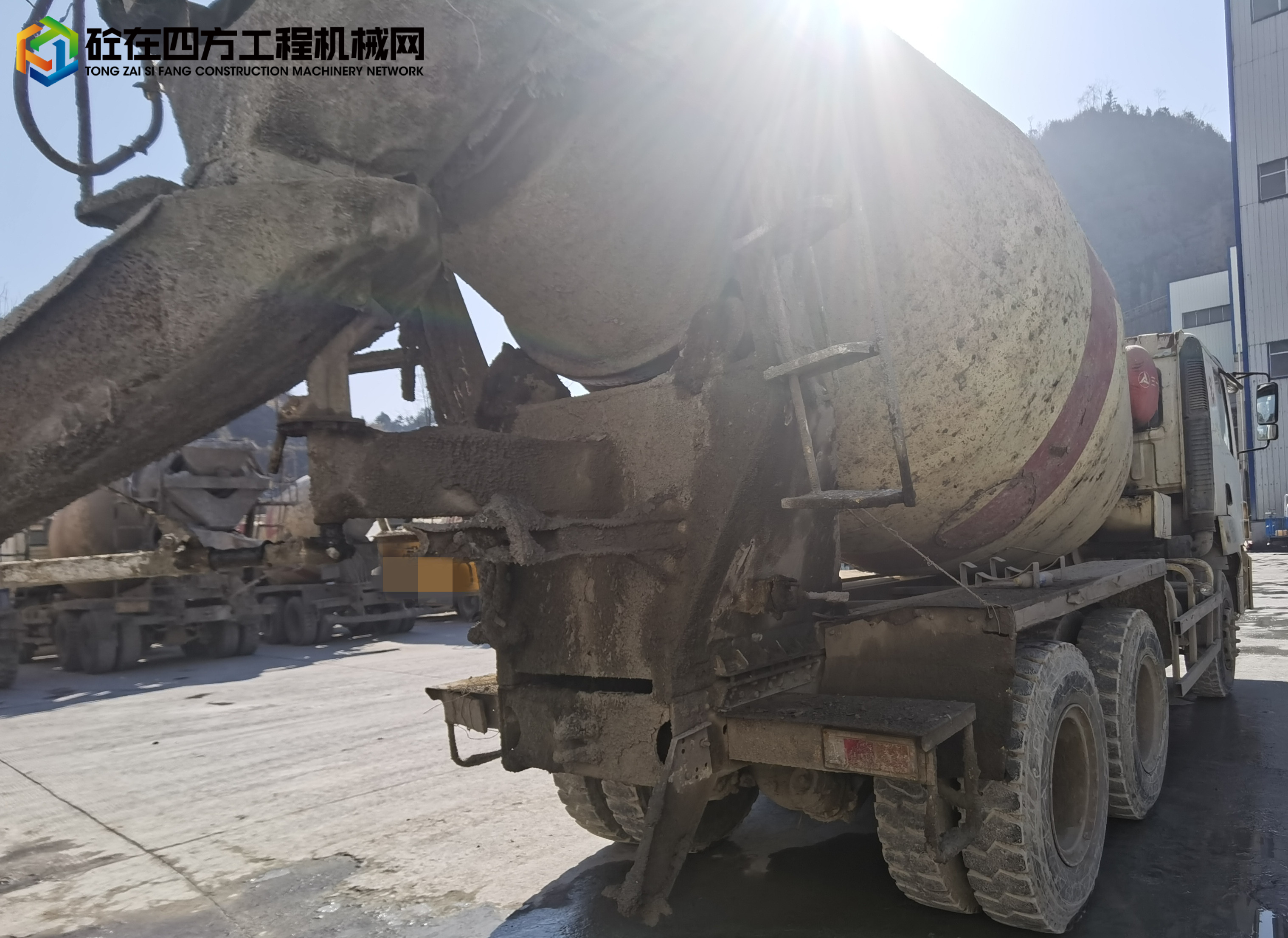 https://images.tongzsf.com/tong/truck_machine/20211222/161c2d4507fec7.jpg
