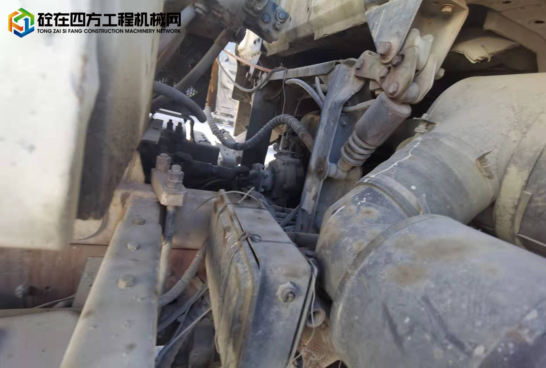 https://images.tongzsf.com/tong/truck_machine/20211222/161c2d45740e28.jpg
