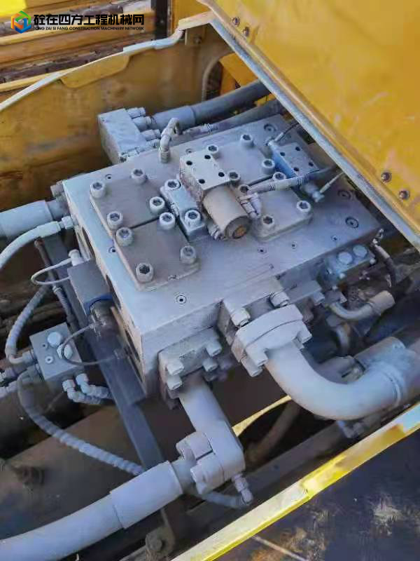 https://images.tongzsf.com/tong/truck_machine/20211222/161c2ea2808cb7.jpg