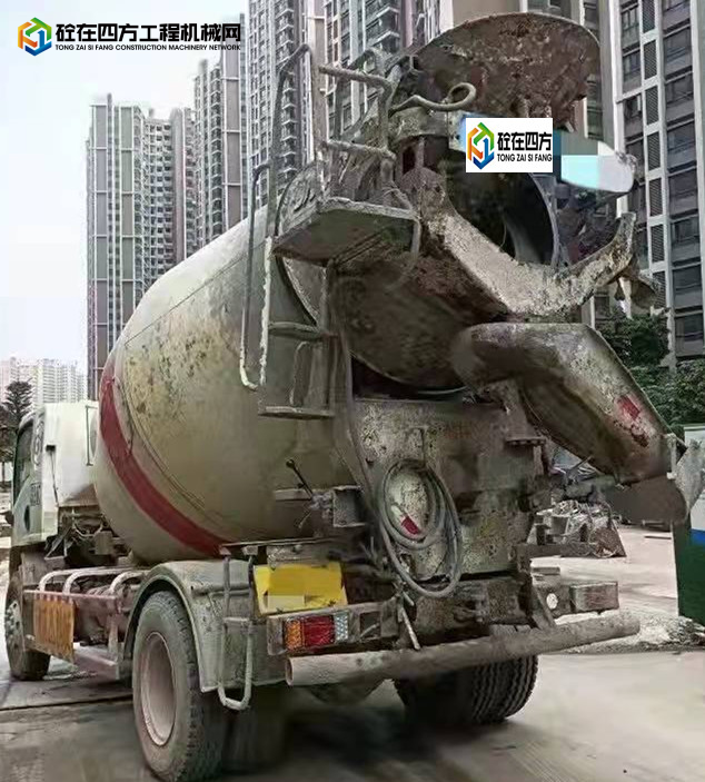 https://images.tongzsf.com/tong/truck_machine/20211223/161c4190d90158.jpg