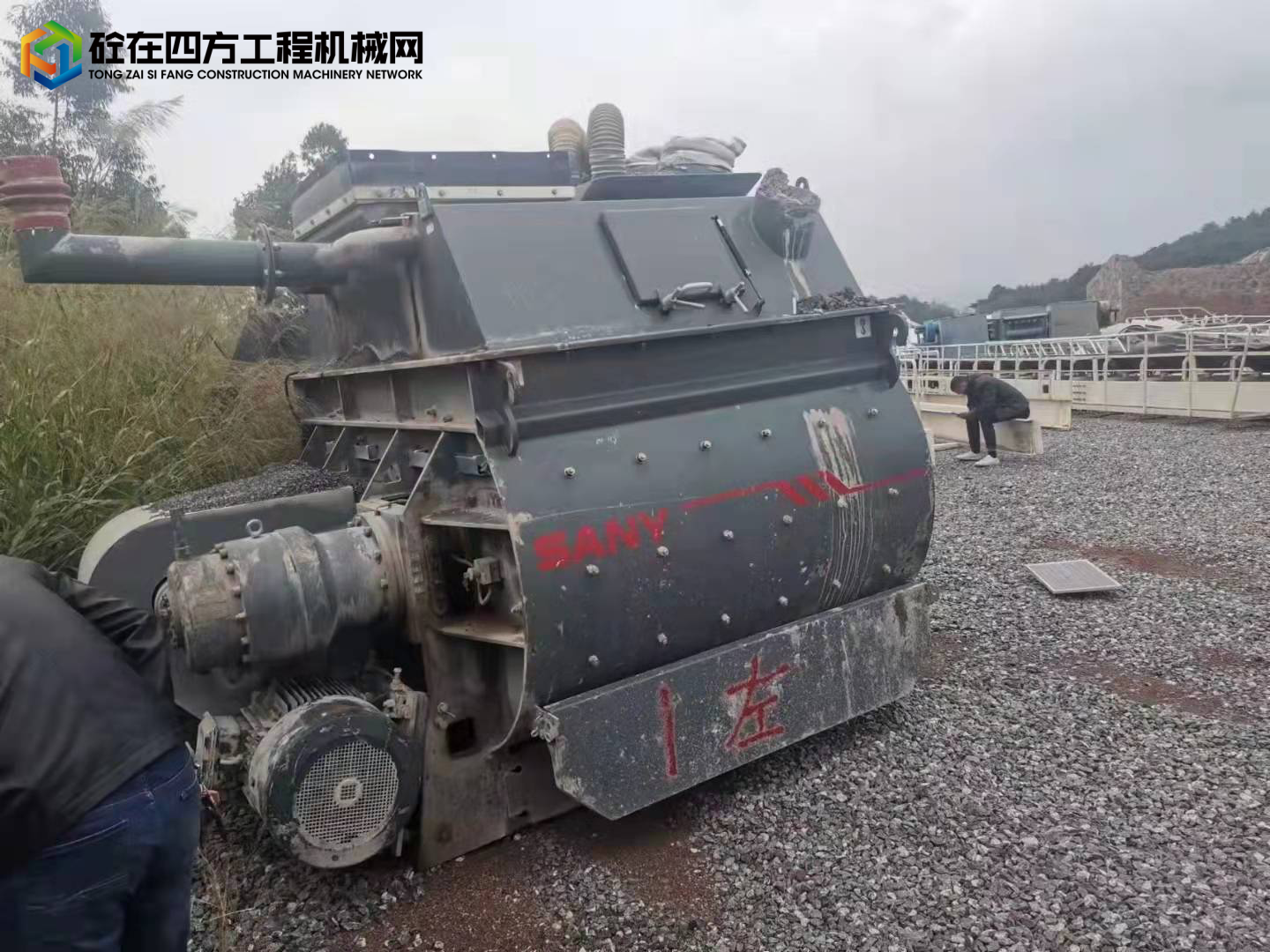 https://images.tongzsf.com/tong/truck_machine/20211225/161c6b5e41b2db.jpg