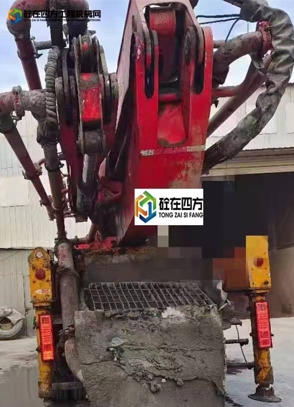 https://images.tongzsf.com/tong/truck_machine/20211225/161c6d15cd009f.jpg