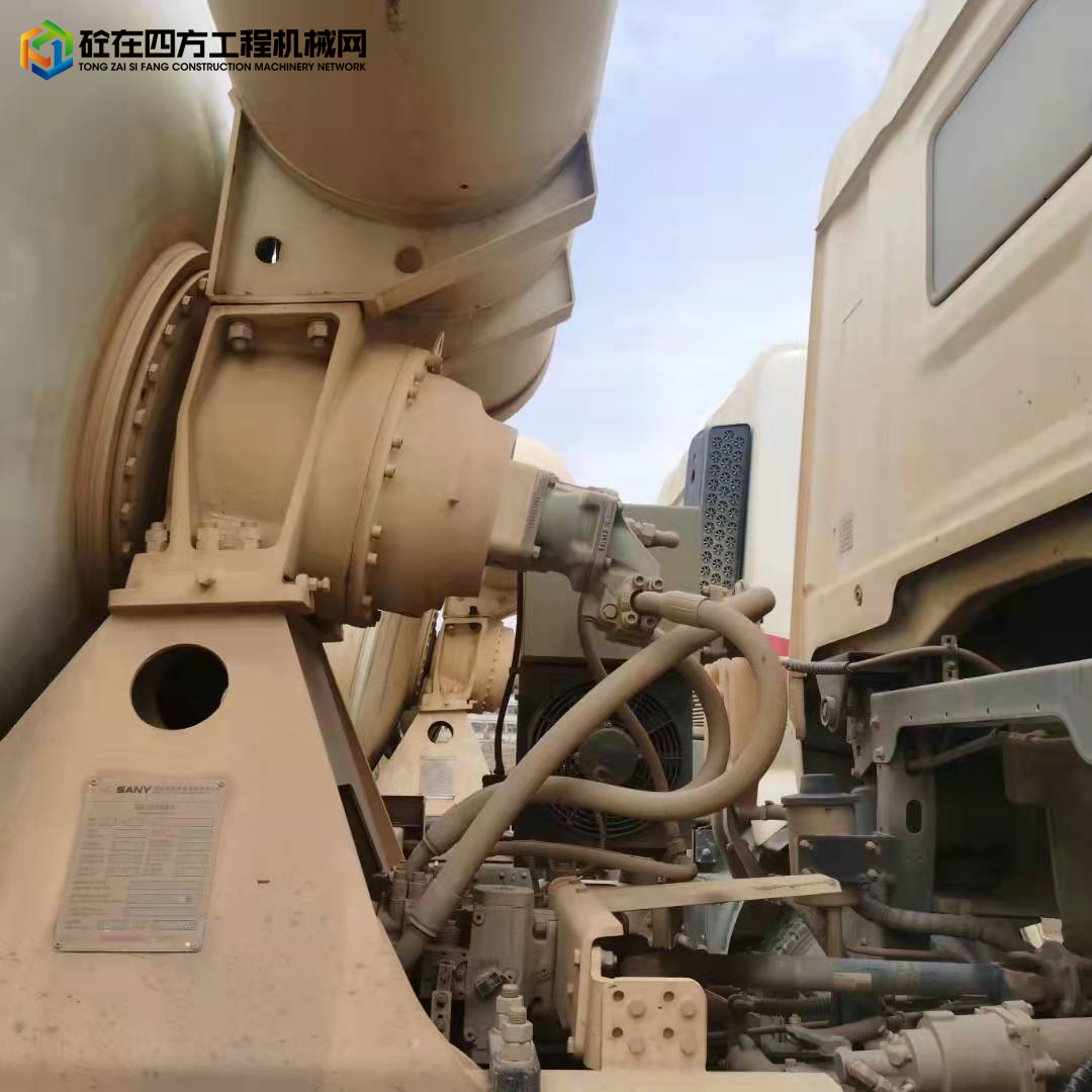 https://images.tongzsf.com/tong/truck_machine/20211225/161c6dd161e42f.jpg