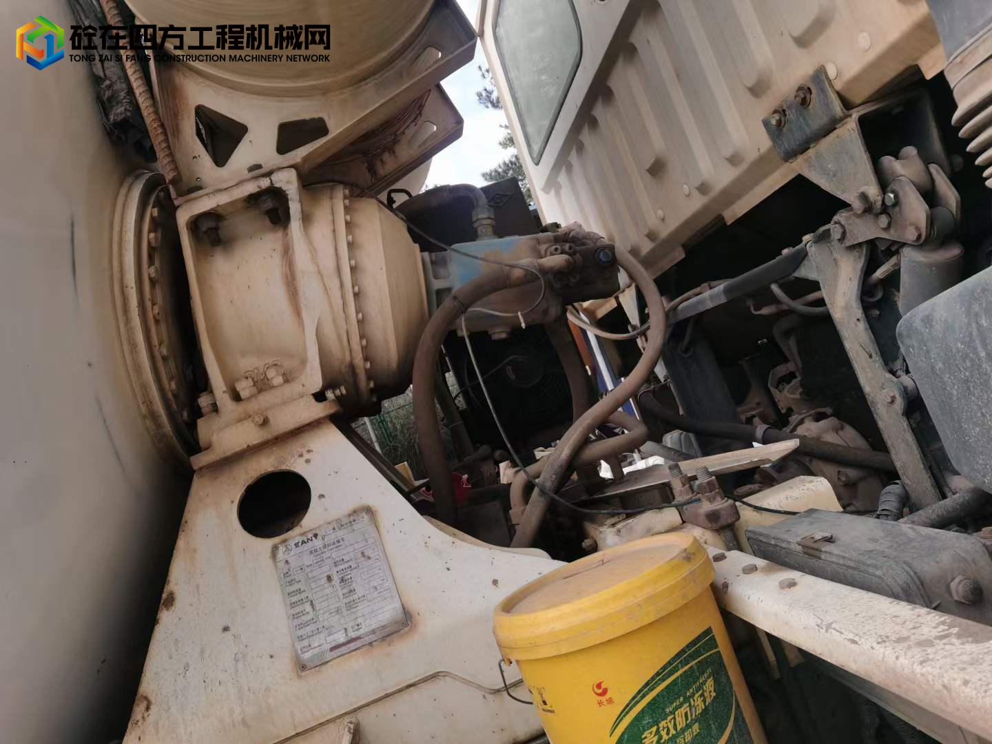 https://images.tongzsf.com/tong/truck_machine/20211228/161ca66412aa32.jpg