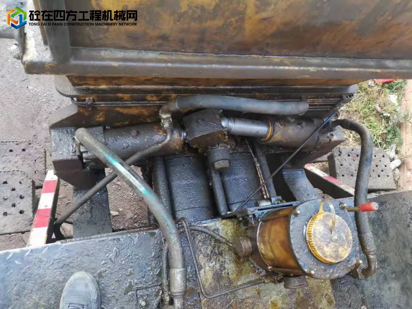 https://images.tongzsf.com/tong/truck_machine/20211228/161ca7d4fb27c0.jpg