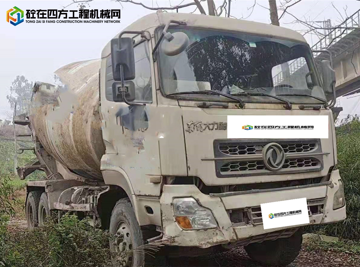 https://images.tongzsf.com/tong/truck_machine/20211230/161cd0ef7680de.jpg