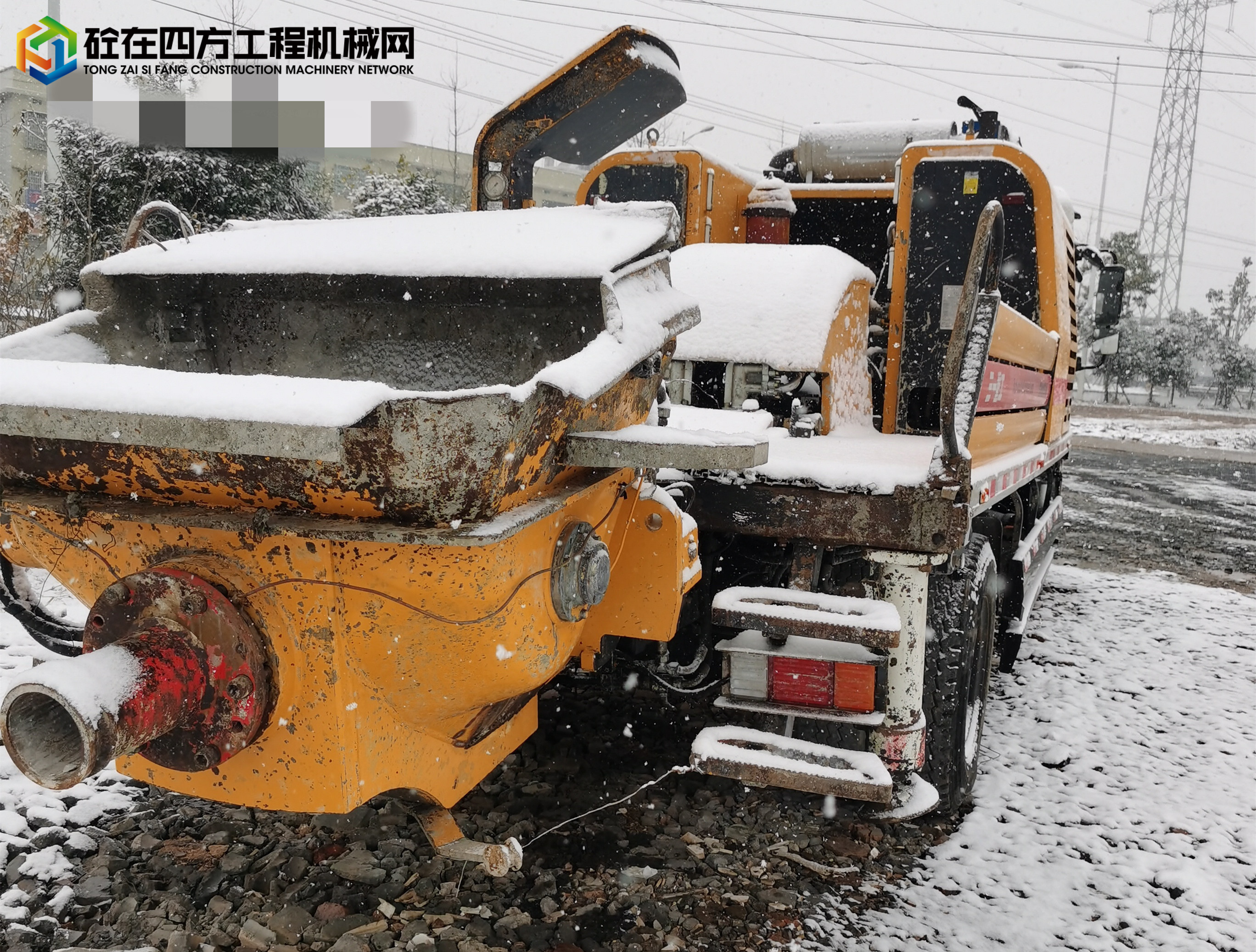 https://images.tongzsf.com/tong/truck_machine/20211230/161cd4fca84682.jpg