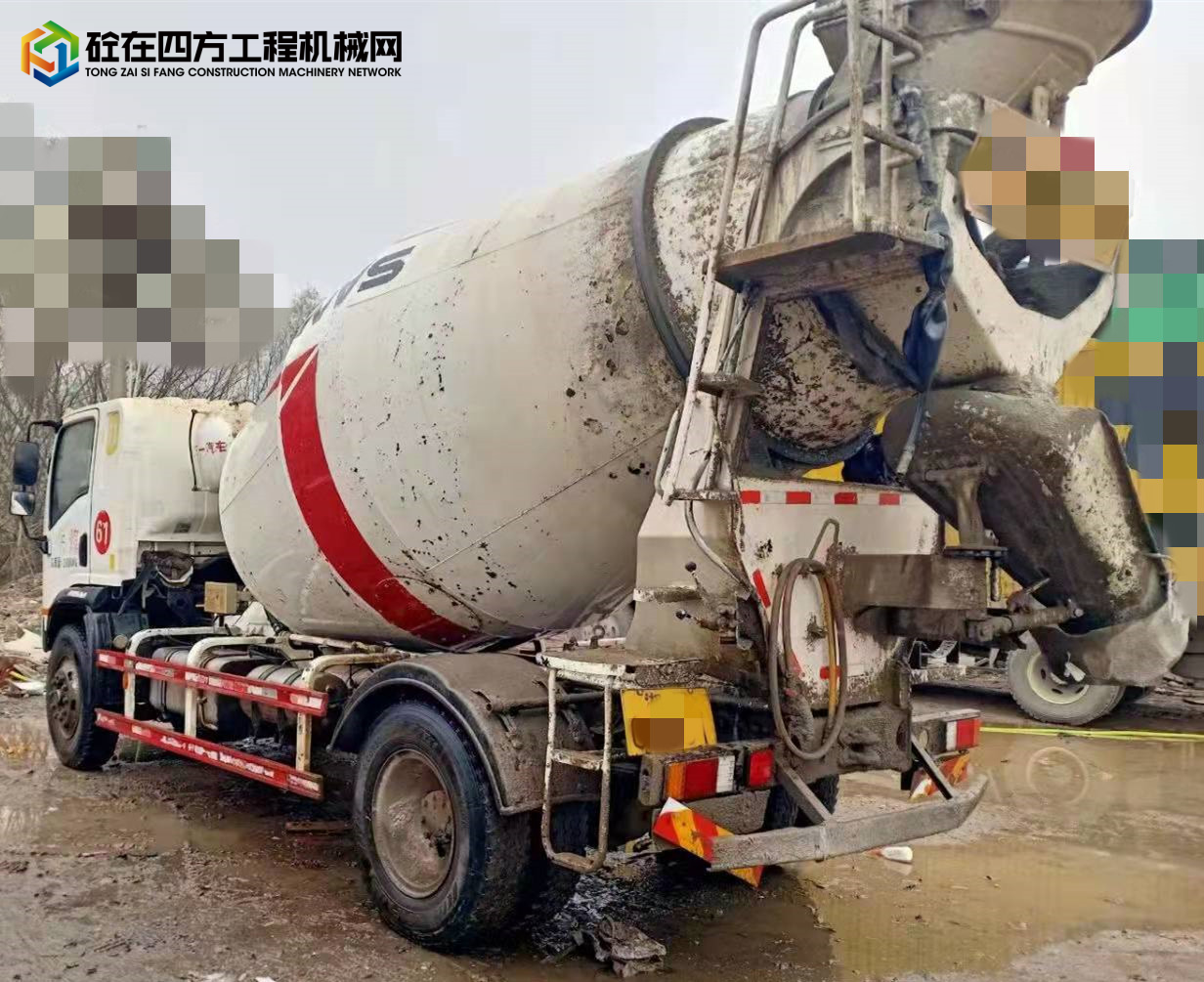https://images.tongzsf.com/tong/truck_machine/20220104/161d40c9f5ca87.jpg