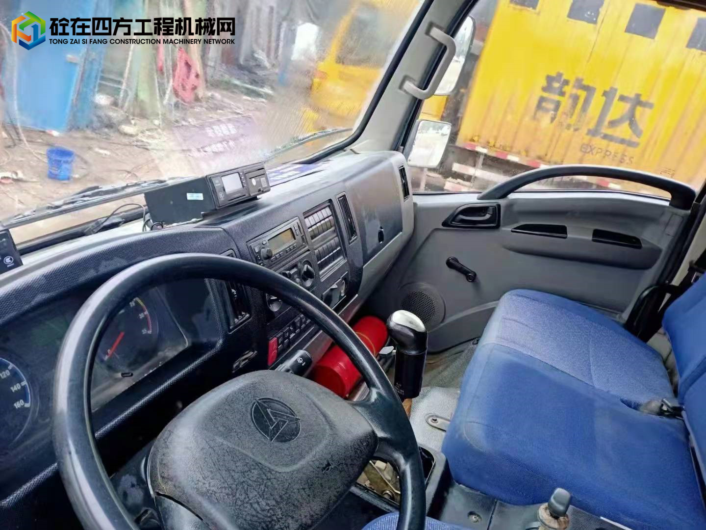 https://images.tongzsf.com/tong/truck_machine/20220104/161d40ca0ea9a8.jpg