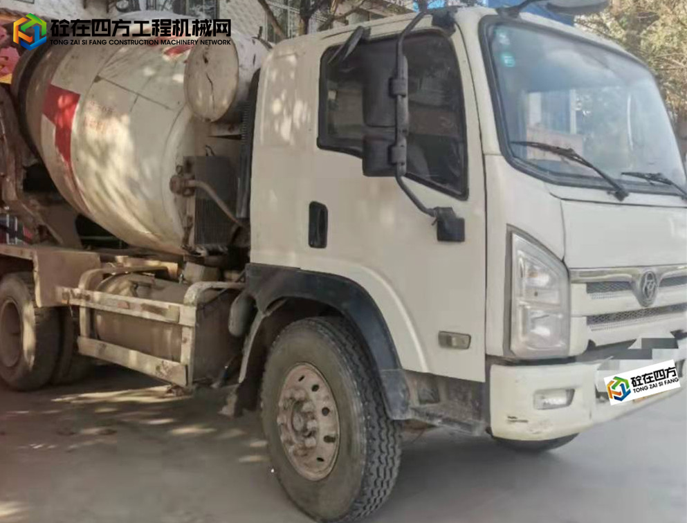 https://images.tongzsf.com/tong/truck_machine/20220105/161d552c8e9356.jpg