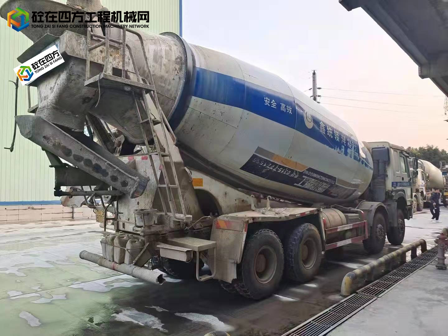 https://images.tongzsf.com/tong/truck_machine/20220106/161d689159bbfd.jpg