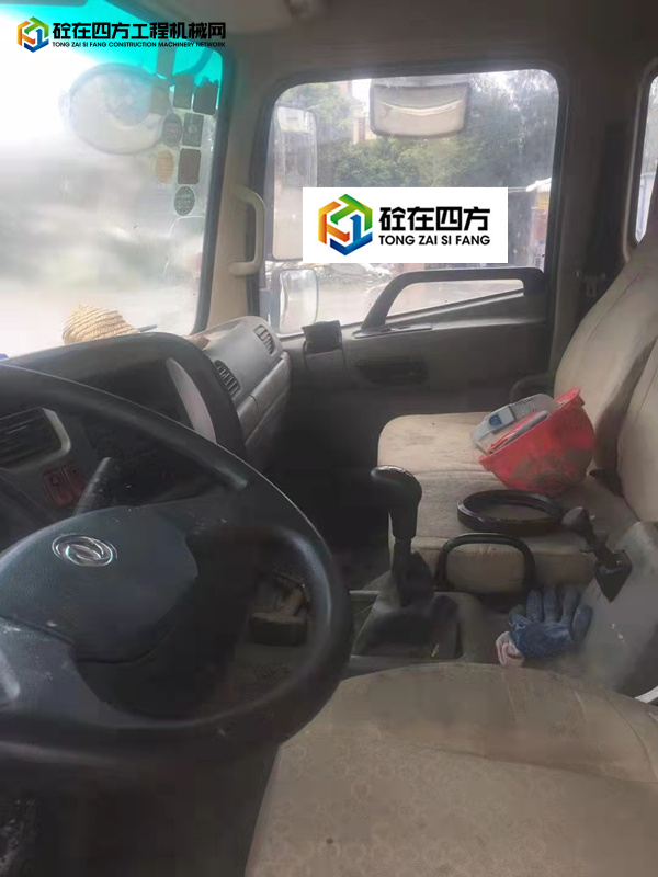 https://images.tongzsf.com/tong/truck_machine/20220107/161d7ed37c2c0e.jpg