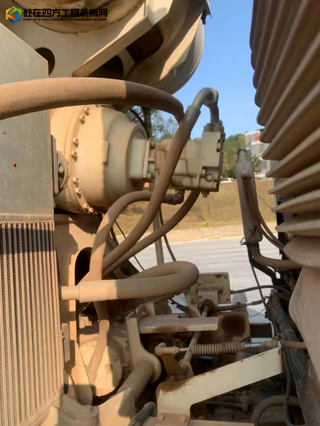 https://images.tongzsf.com/tong/truck_machine/20220108/161d931ec06ed9.jpg