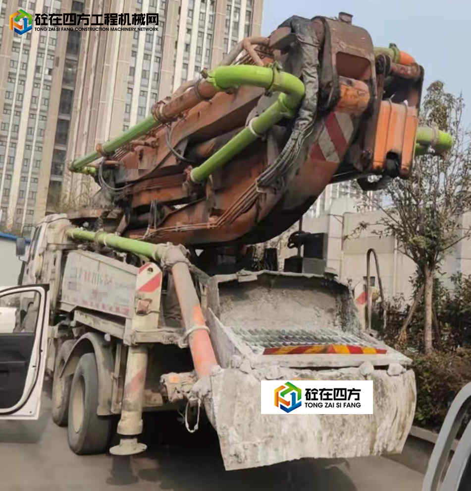 https://images.tongzsf.com/tong/truck_machine/20220110/161dbdbde84ae6.jpg