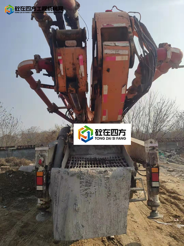https://images.tongzsf.com/tong/truck_machine/20220111/161dd1dd6c7f64.jpg