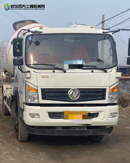 https://images.tongzsf.com/tong/truck_machine/20220113/161dfb3d89d8a2.jpg