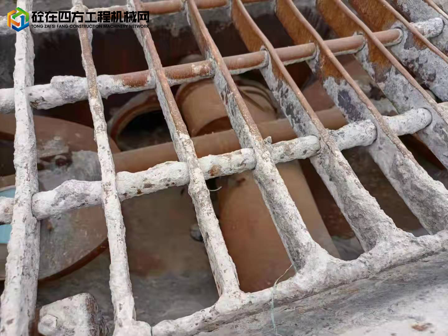 https://images.tongzsf.com/tong/truck_machine/20220113/161dfd1bd9ef81.jpg