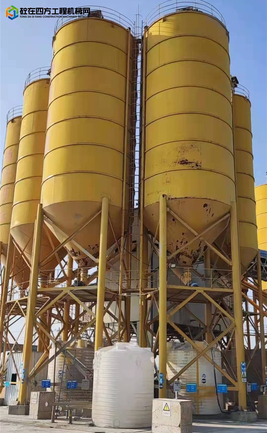 https://images.tongzsf.com/tong/truck_machine/20220114/161e1283798cb1.jpg