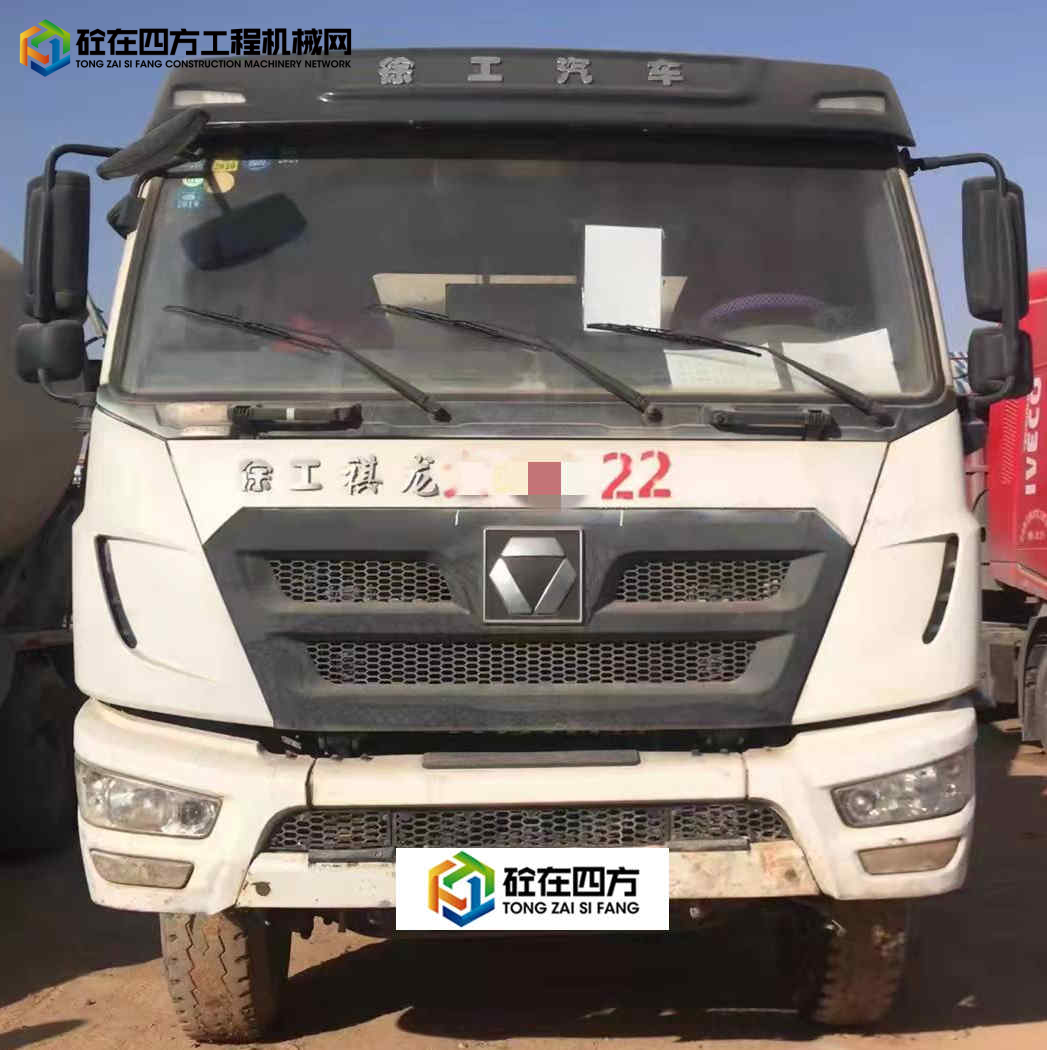 https://images.tongzsf.com/tong/truck_machine/20220117/161e4dbd7aeea4.jpg