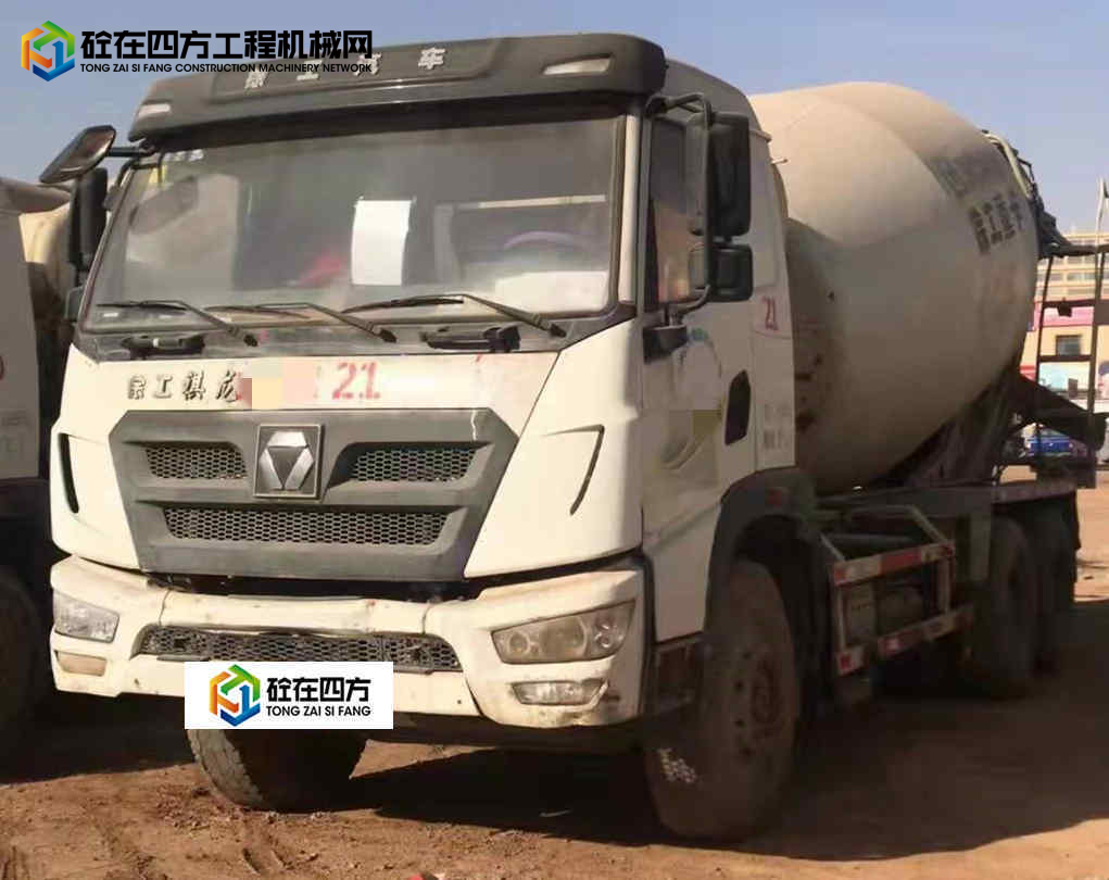 https://images.tongzsf.com/tong/truck_machine/20220117/161e4dbe011f93.jpg