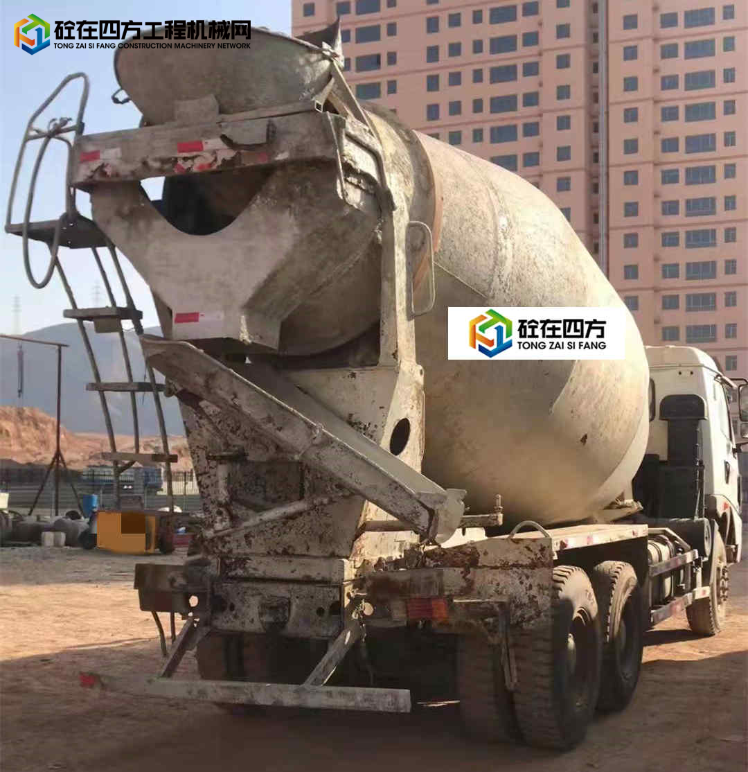 https://images.tongzsf.com/tong/truck_machine/20220117/161e4dbfa04cbd.jpg