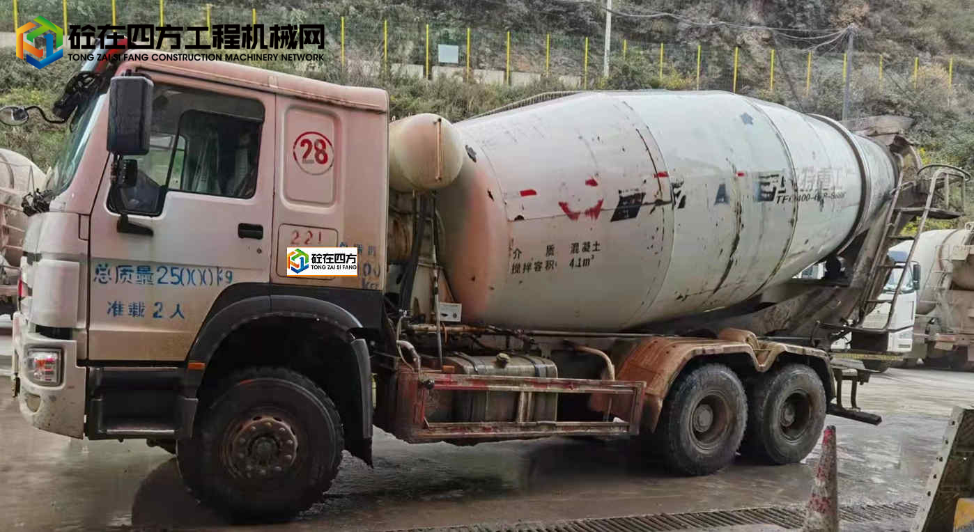 https://images.tongzsf.com/tong/truck_machine/20220117/161e5074b4ef11.jpg