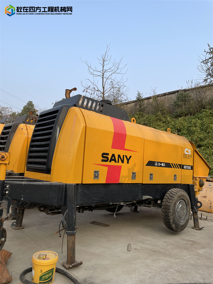 https://images.tongzsf.com/tong/truck_machine/20220118/161e62cd8075f5.jpg