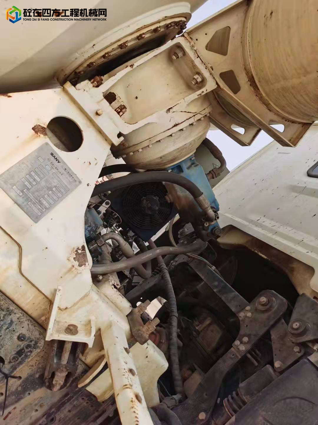 https://images.tongzsf.com/tong/truck_machine/20220118/161e657212a146.jpg