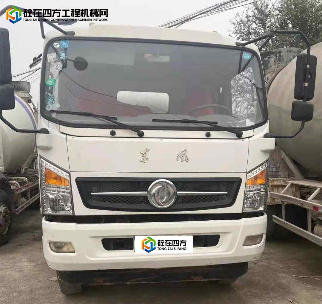 https://images.tongzsf.com/tong/truck_machine/20220126/161f0b4e39852f.jpg