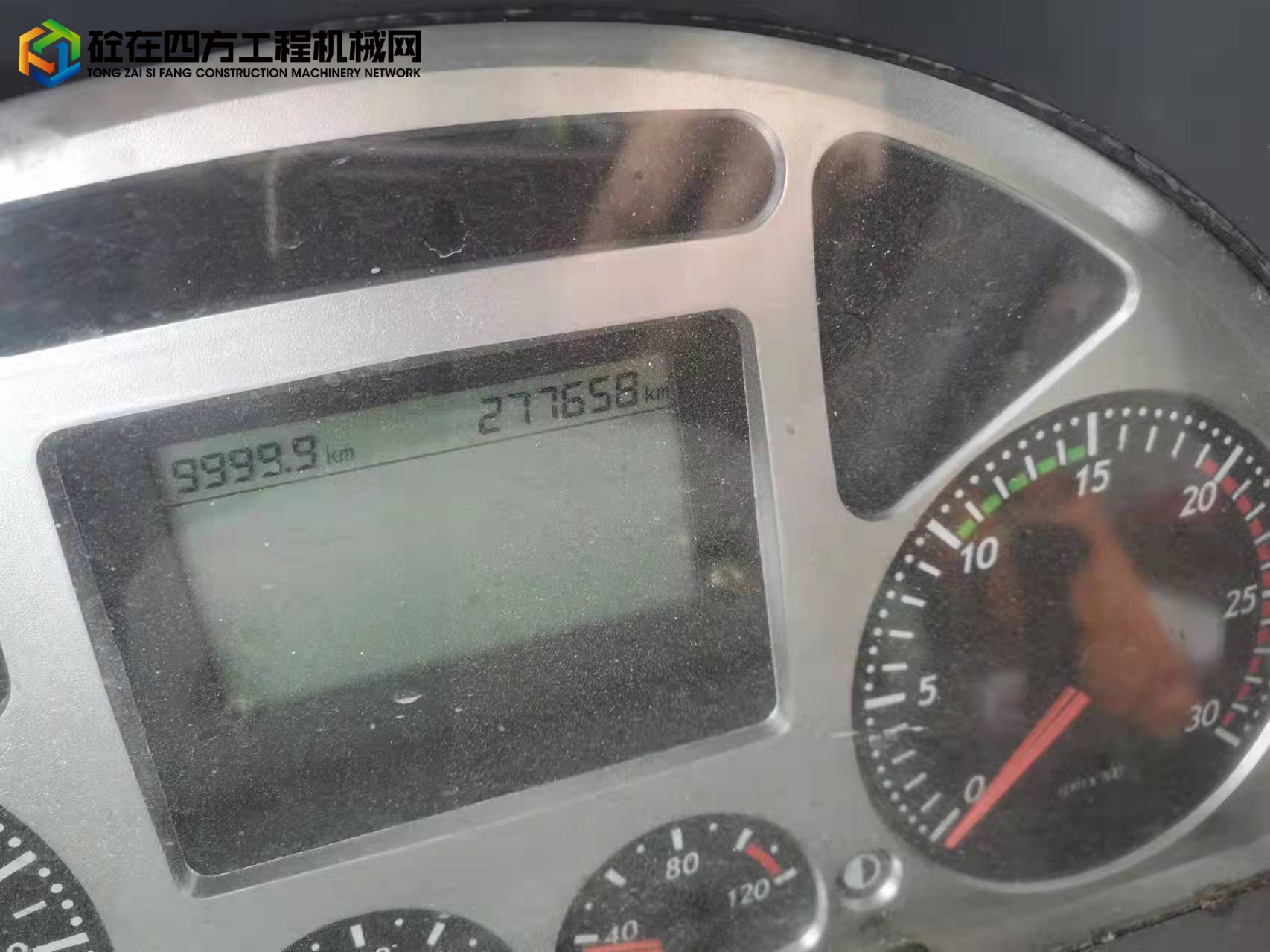 https://images.tongzsf.com/tong/truck_machine/20220130/161f5708b70bcc.jpg