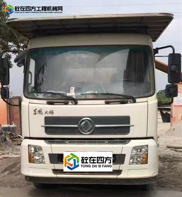 https://images.tongzsf.com/tong/truck_machine/20220209/162031adea4779.jpg