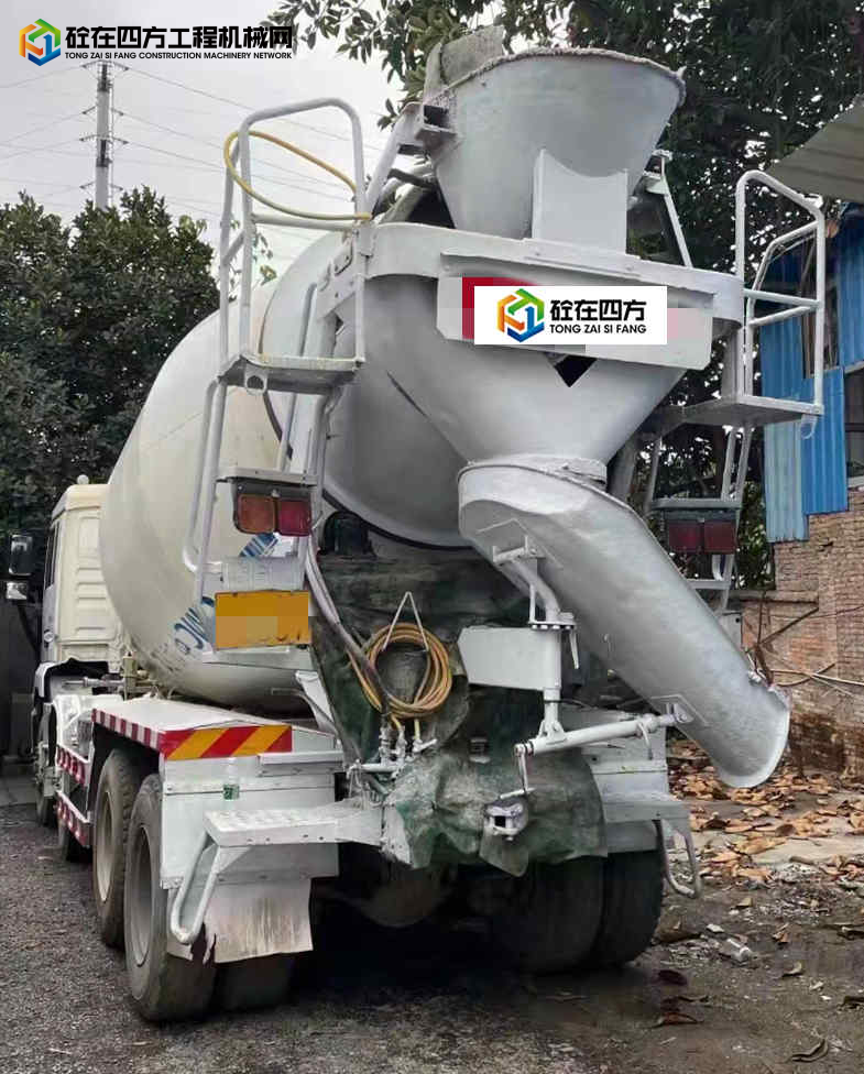 https://images.tongzsf.com/tong/truck_machine/20220214/16209c1bd7af1c.jpg